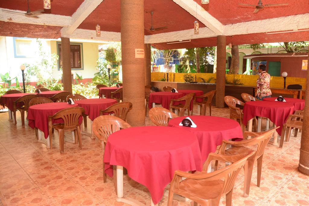 Colonia De Braganza Resorts Calangute Exterior photo